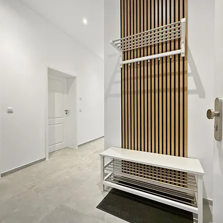 Premium Mit Balkon Und 3 Br דירה הנובר