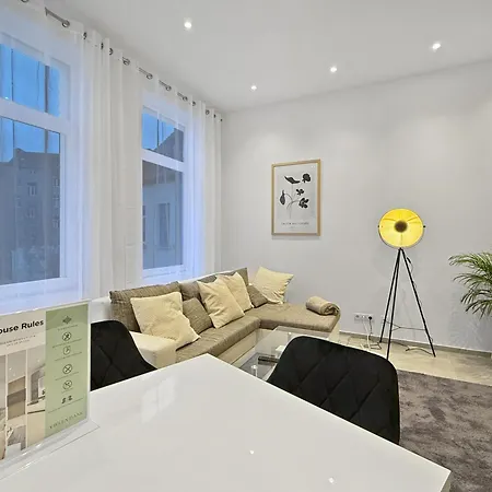 Premium Mit Balkon Und 3 Br * هانوفر