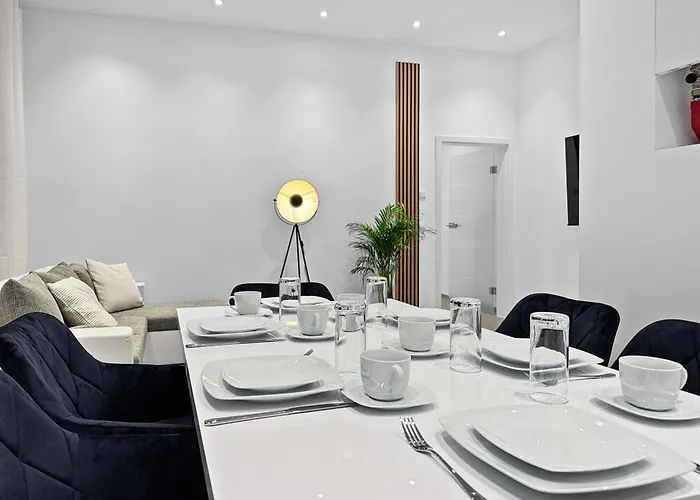 Premium Mit Balkon Und 3 Br 汉诺威