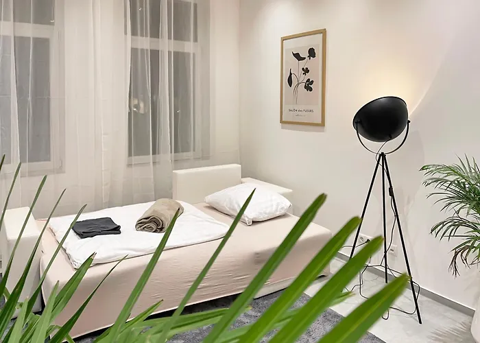 Apartment Premium Mit Balkon Und 3 Br Hannover